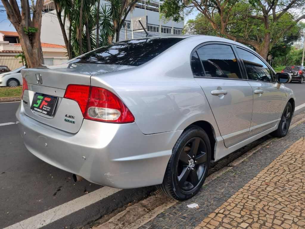 Civic Sedan LXS 1.8/1.8 Flex 16V Aut. 4p — foto 10