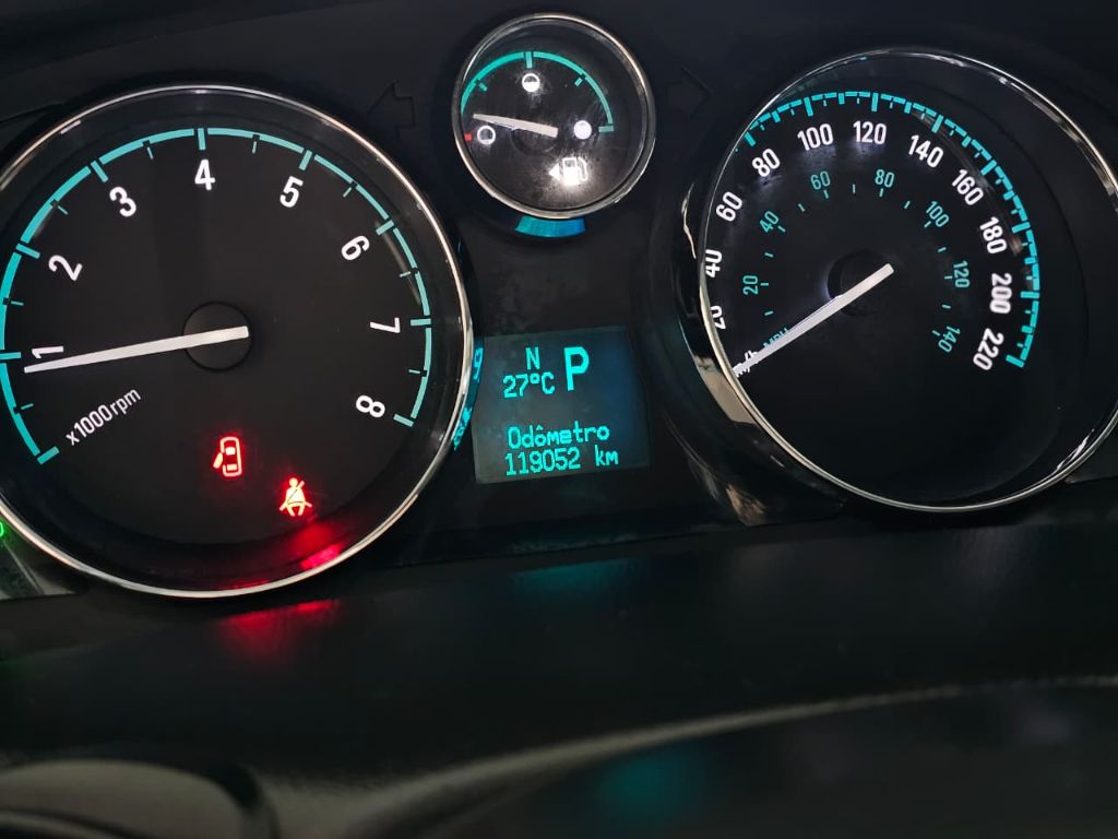 CAPTIVA SPORT FWD 2.4 16V 171/185cv — foto 13