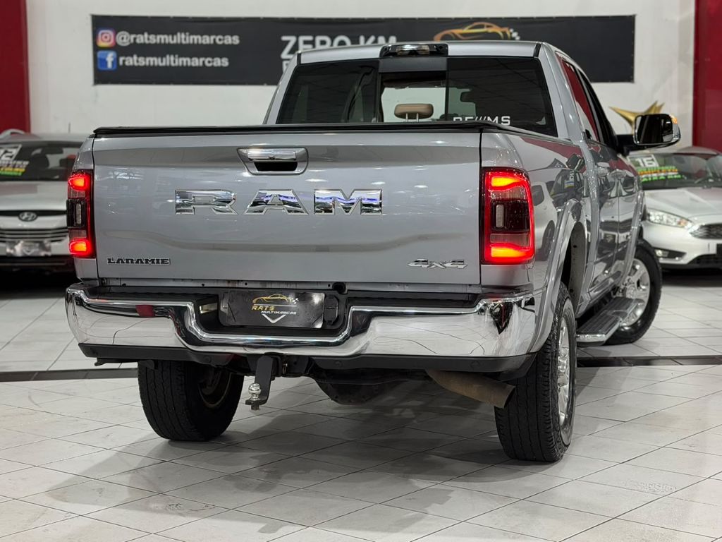 2500 LARAMIE  6.7 TDI  CD 4x4 Diesel — foto 5