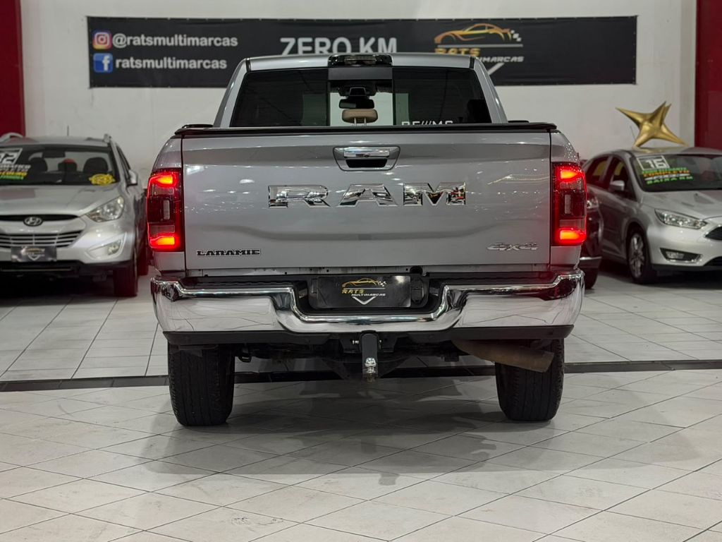 2500 LARAMIE  6.7 TDI  CD 4x4 Diesel — foto 4