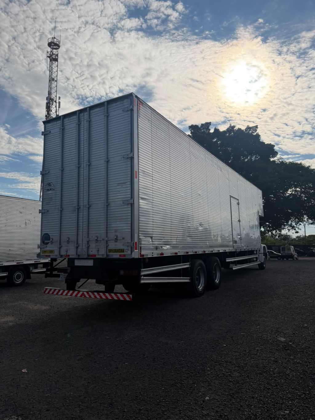 L-1620 3-Eixos 2p (diesel) — foto 3