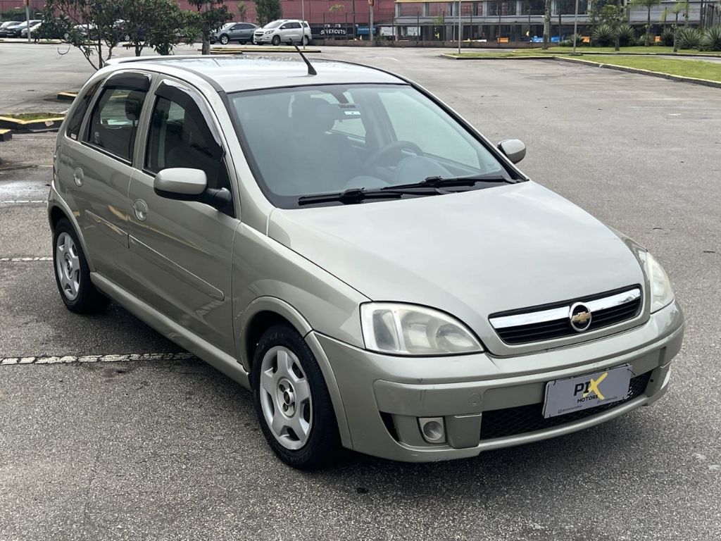 GM CORSA HATCH PREMIUM 1.4 — foto 5