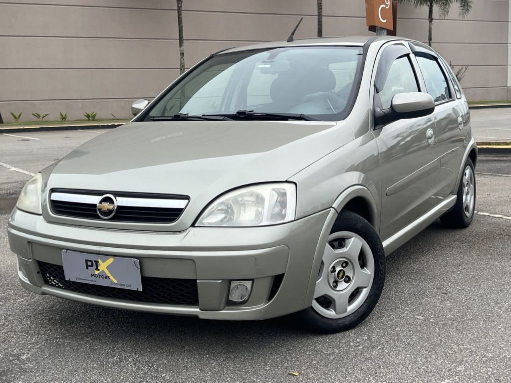 GM CORSA HATCH PREMIUM 1.4 — foto 15