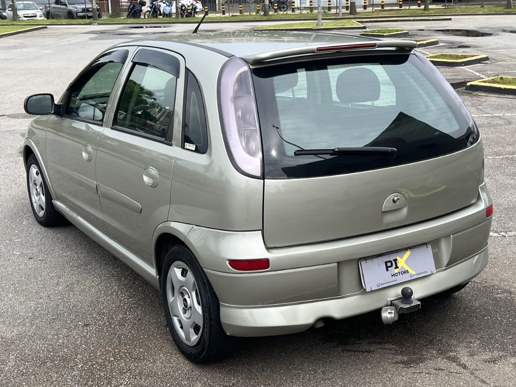 GM CORSA HATCH PREMIUM 1.4 — foto 6