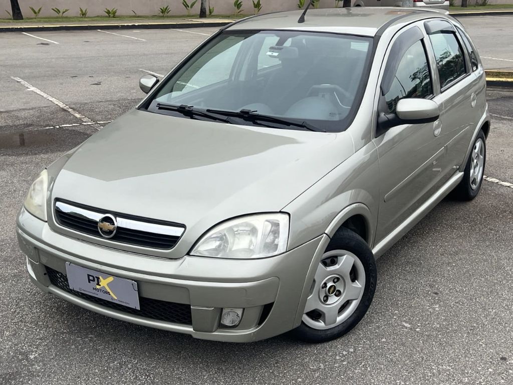 GM CORSA HATCH PREMIUM 1.4 — foto 14