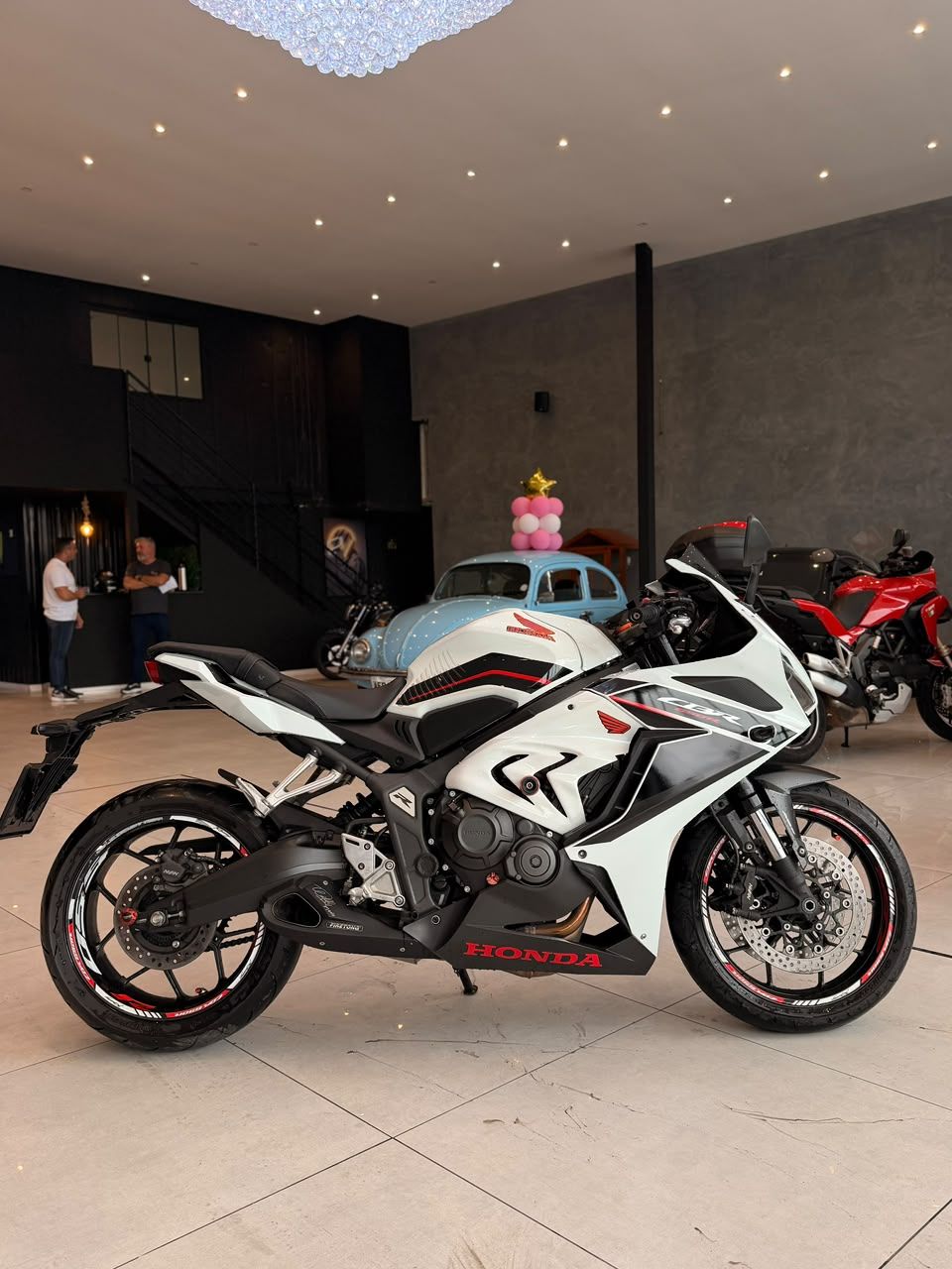 CBR 650 R — foto 3