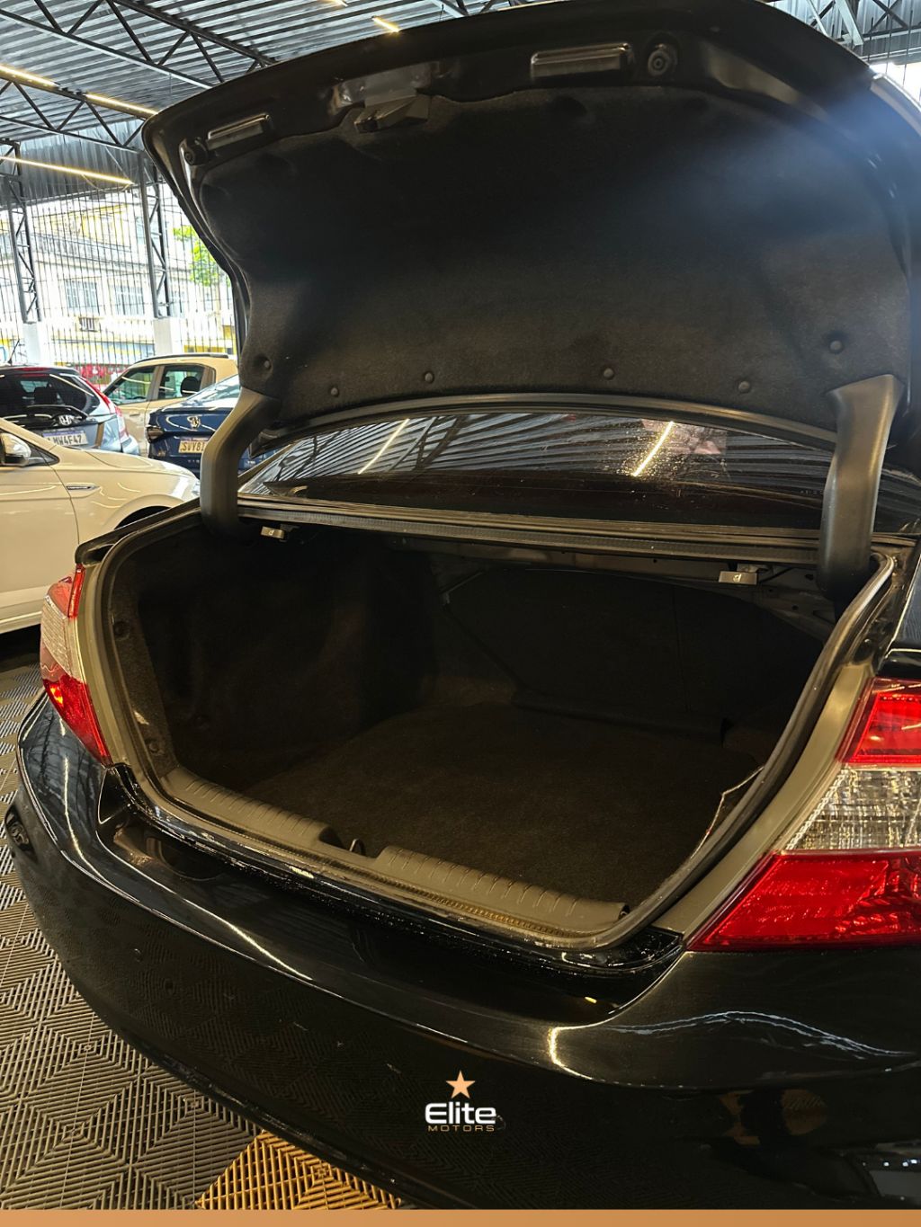 Civic Sedan LXR 2.0 Flexone 16V Aut. 4p — foto 10