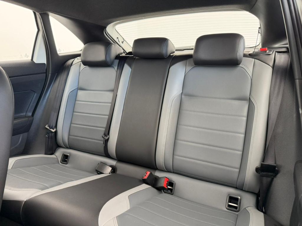 Nivus Highline 1.0 200 TSI Flex Aut. — foto 12