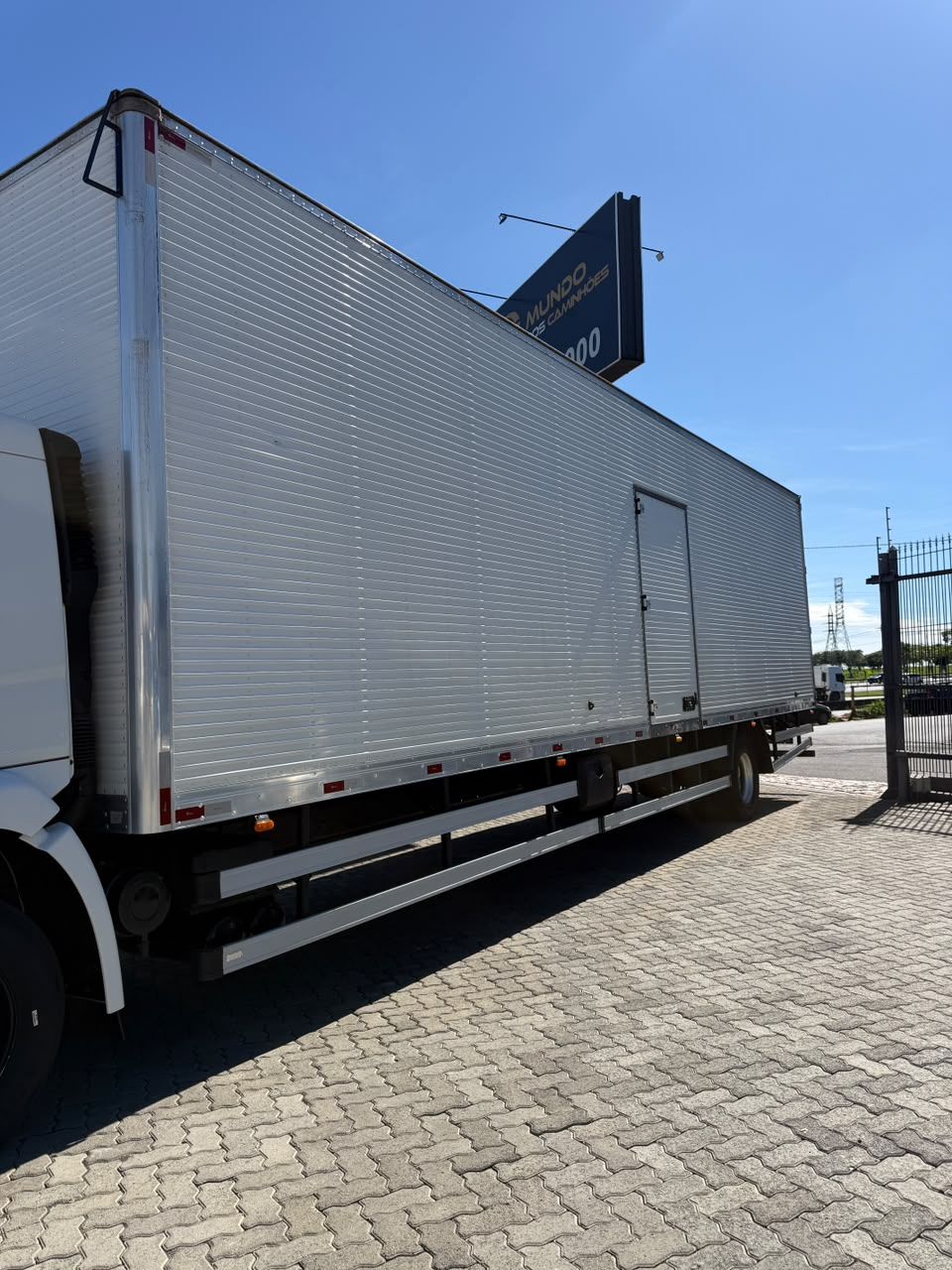 Vw 17-230 - BAÚ SECO  — foto 4
