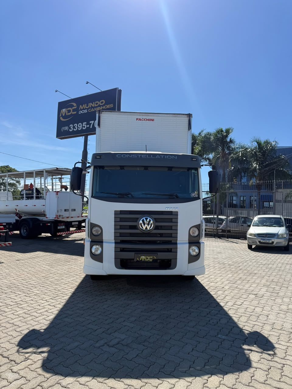 Vw 17-230 - BAÚ SECO  — foto 2