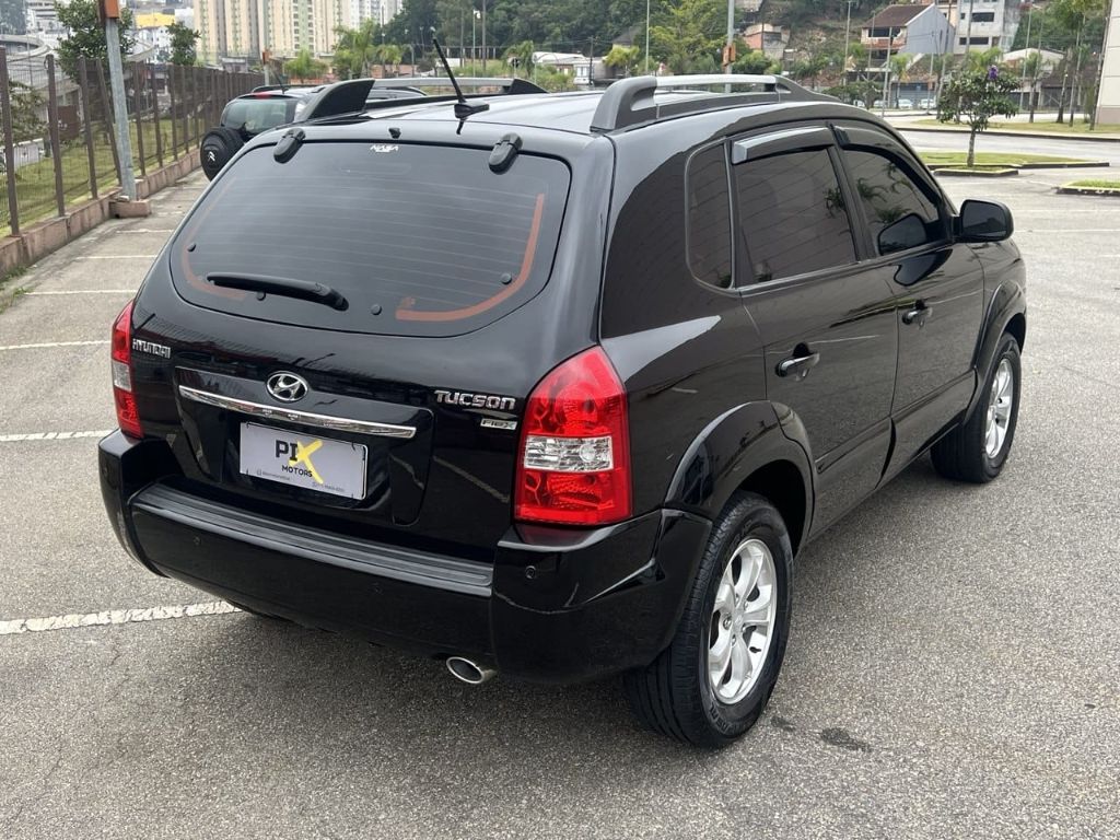 HYUNDAI TUCSON GLSB 2.0 — foto 5
