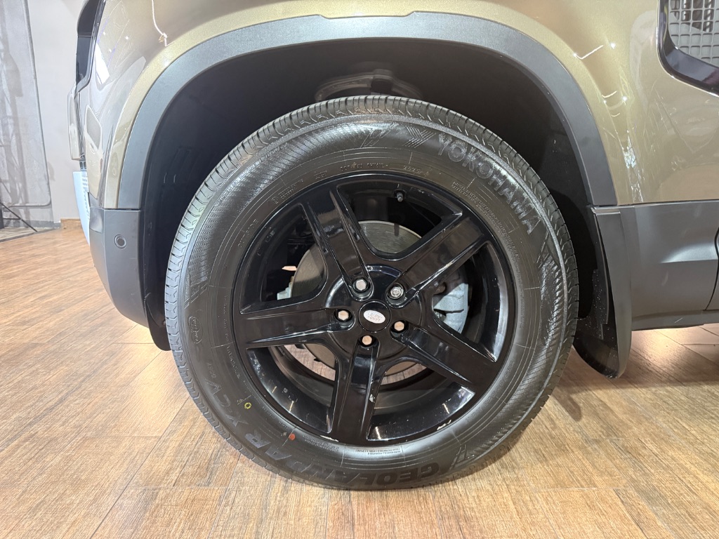 Defender 90 2.0 Turbo SE Si4 Aut. — foto 18