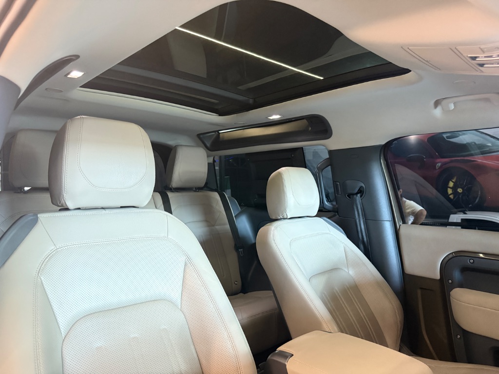 Defender 90 2.0 Turbo SE Si4 Aut. — foto 13