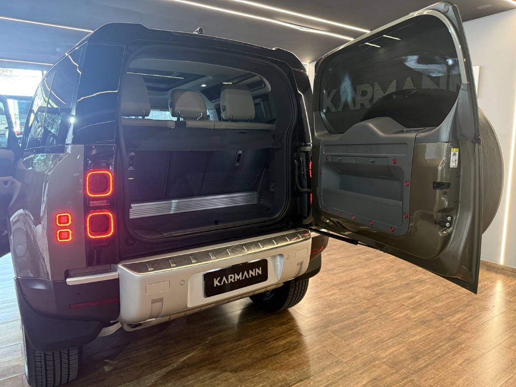 Defender 90 2.0 Turbo SE Si4 Aut. — foto 14