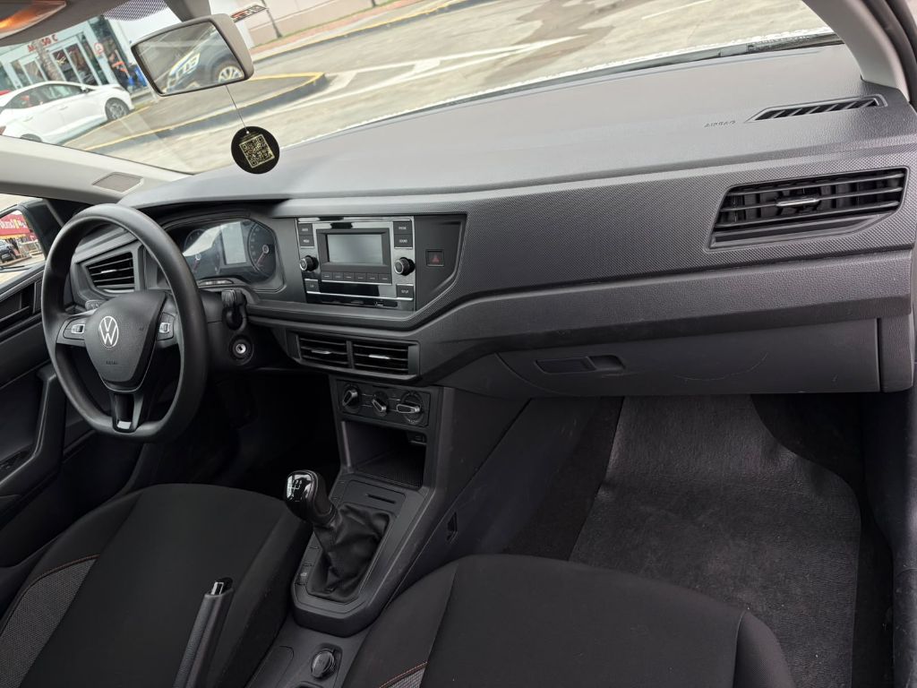 VW POLO TRACK 1.0  — foto 8