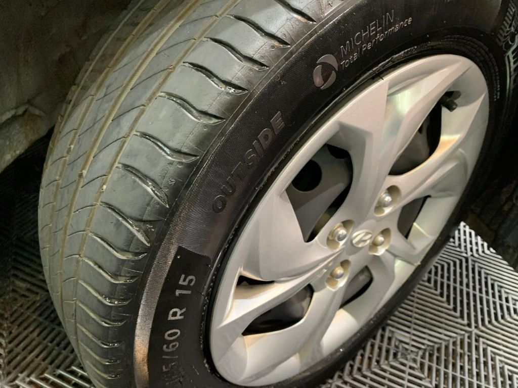 HB20 Comfort Plus 1.0 Flex 12V Mec. — foto 19