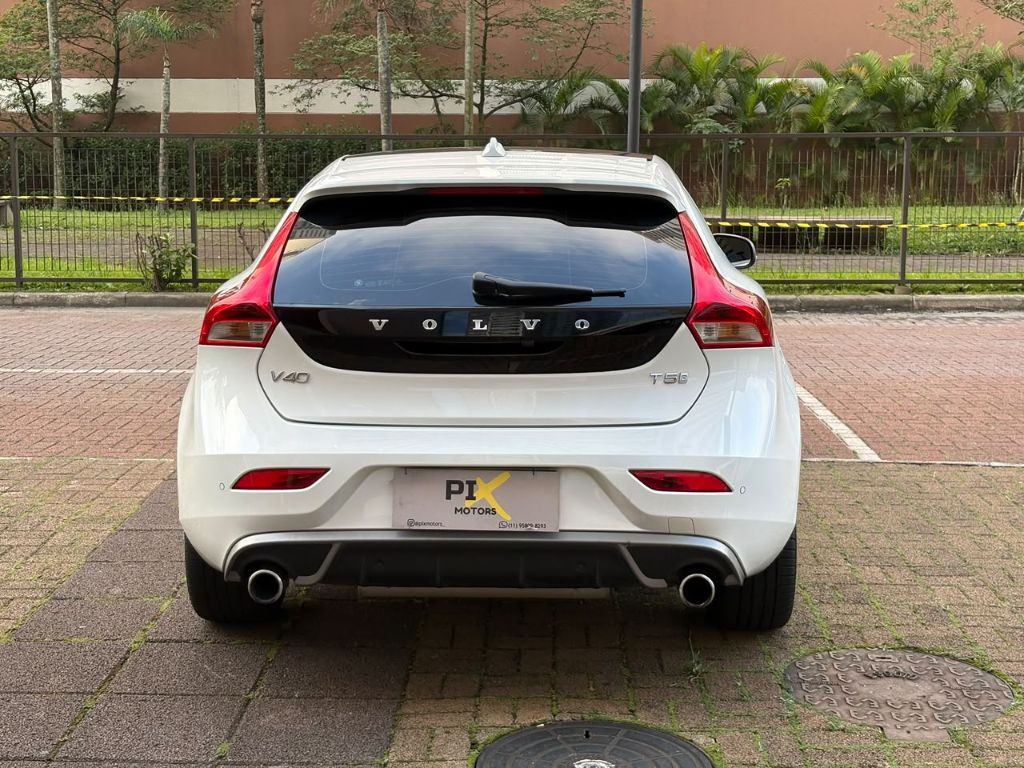 V40 T-5 R-DESIGN 2.0 Aut. — foto 12