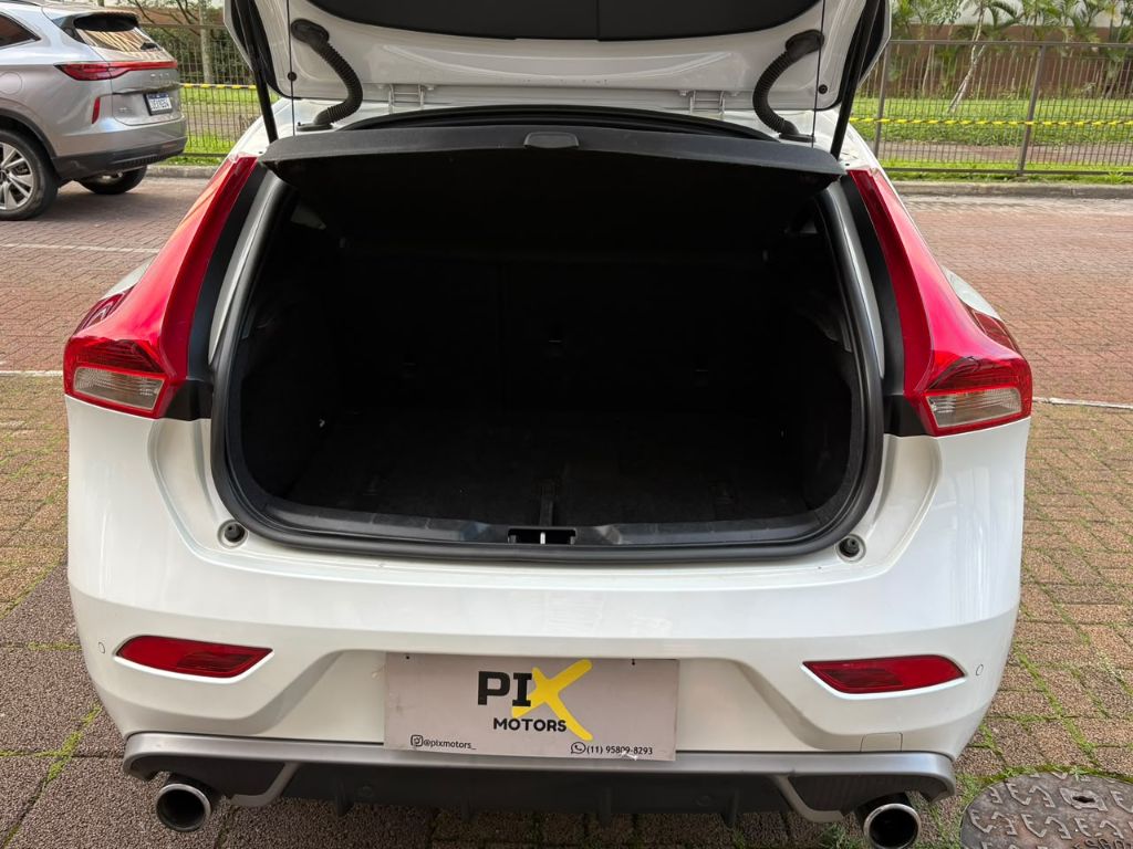 V40 T-5 R-DESIGN 2.0 Aut. — foto 10