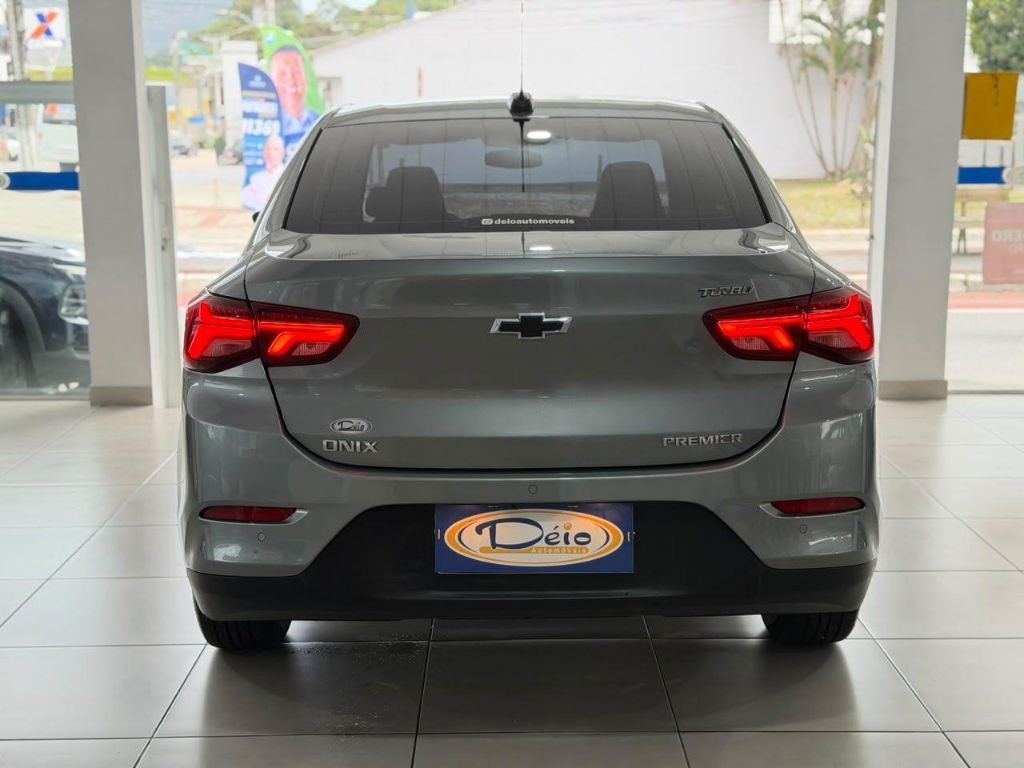 Onix SED. Plus PREM. 1.0 12V TB Flex Aut — foto 12