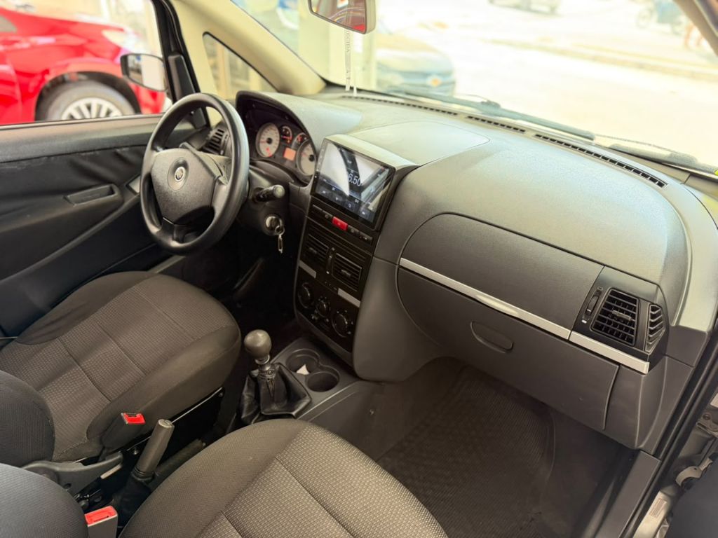 Idea ELX 1.4 mpi Fire Flex 8V 5p — foto 12