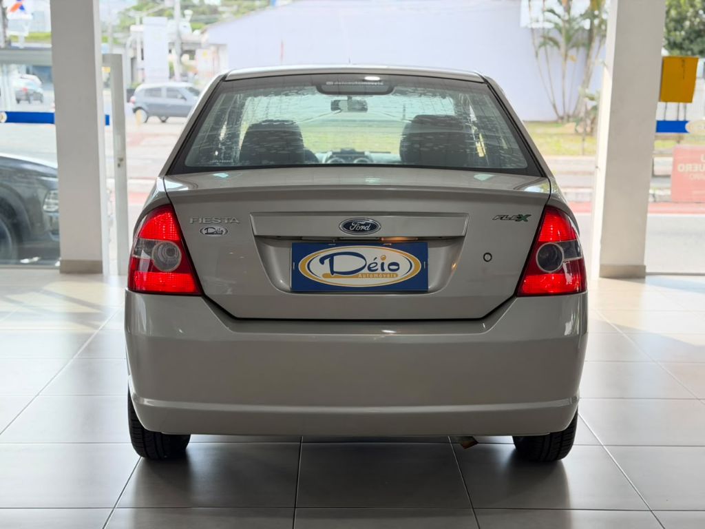 Fiesta Sedan 1.0 8V Flex 4p — foto 10