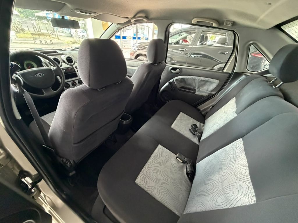 Fiesta Sedan 1.0 8V Flex 4p — foto 7