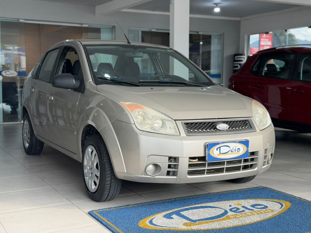 Fiesta Sedan 1.0 8V Flex 4p — foto 2