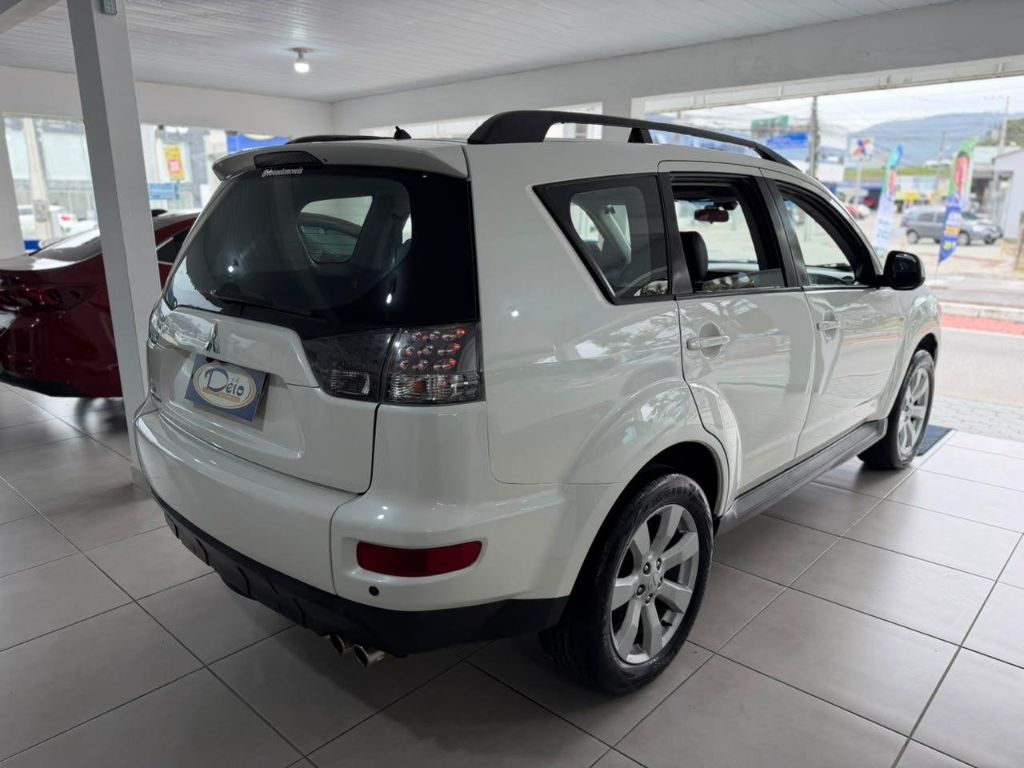 Outlander 3.0/ GT 3.0 V6 Aut. — foto 12
