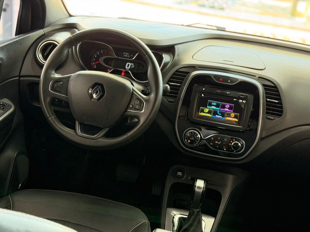 Captur Intense Bose 1.6 16V Flex 5p Aut. — foto 9