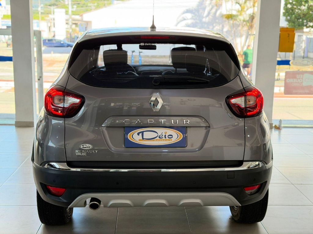 Captur Intense Bose 1.6 16V Flex 5p Aut. — foto 11