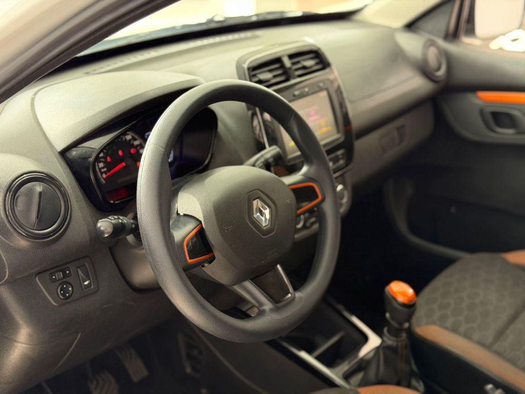 Kwid OUTSIDER 1.0 Flex 12V 5p Mec. — foto 5