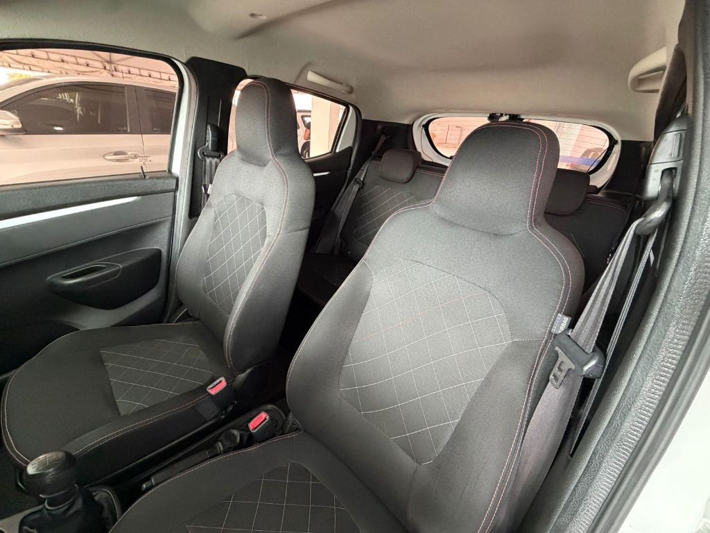 Kwid Zen 1.0 Flex 12V 5p Mec. — foto 6
