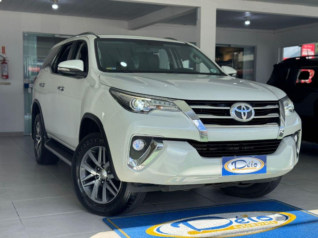 Hilux SW4 SRX 4x4 2.8 TDI 16V Dies. Aut. — foto 1