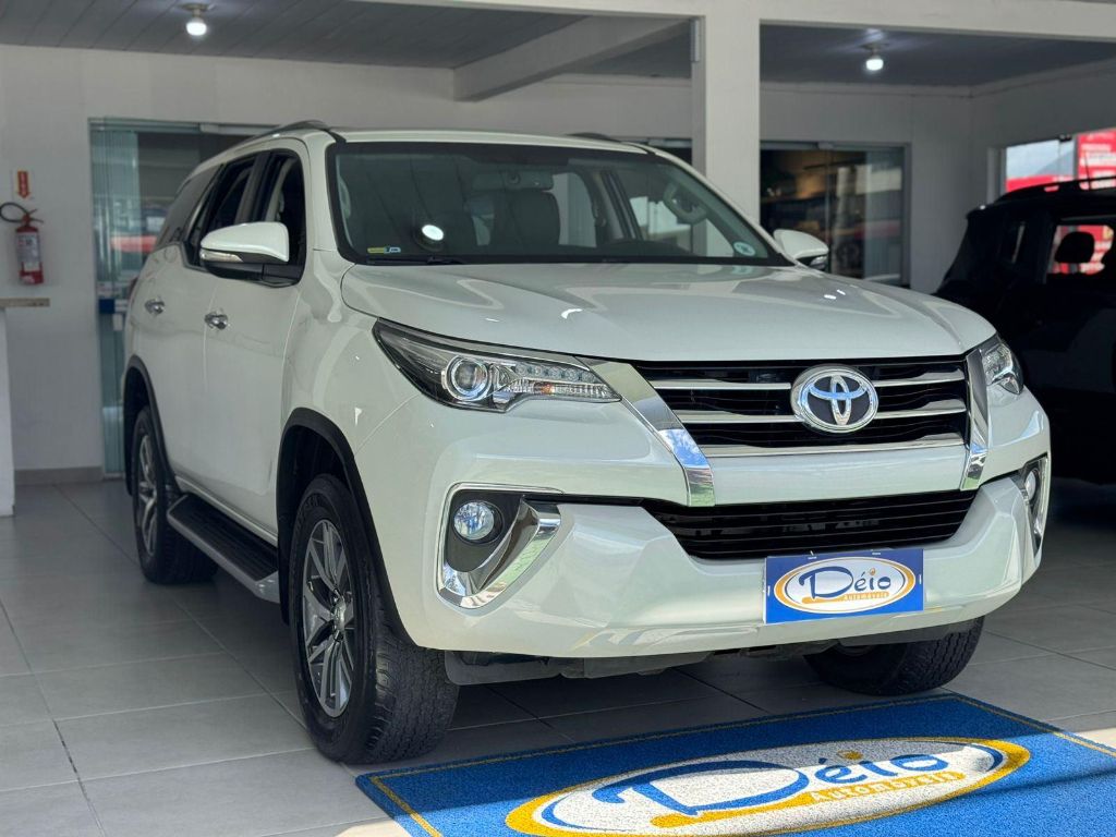 Hilux SW4 SRX 4x4 2.8 TDI 16V Dies. Aut. — foto 2
