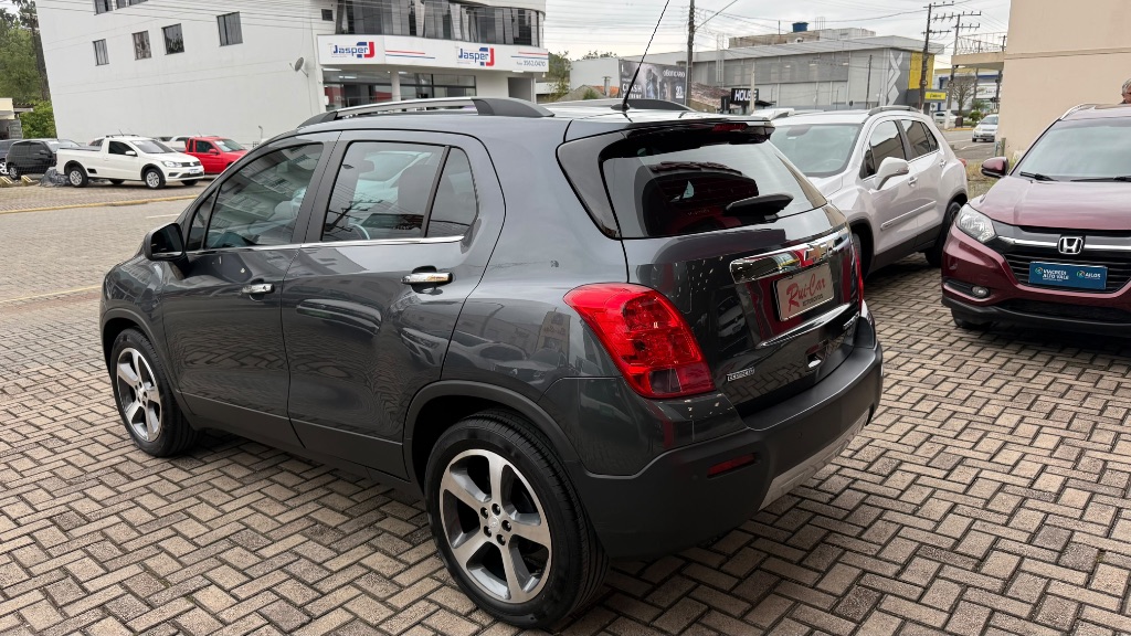 TRACKER LTZ 1.8 16V Flex 4x2 Aut. — foto 3