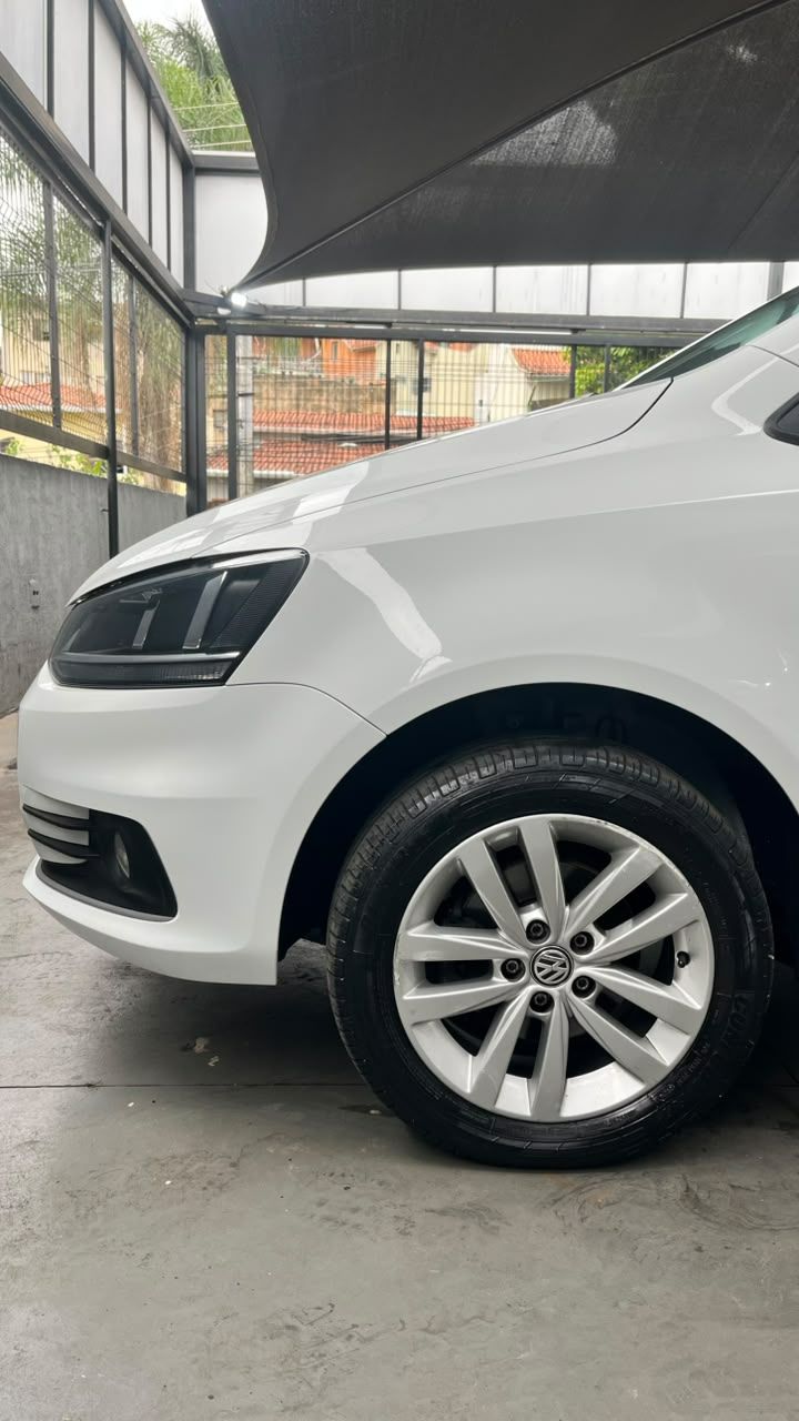 Fox Connect 1.6 Flex 8V 5p — foto 3