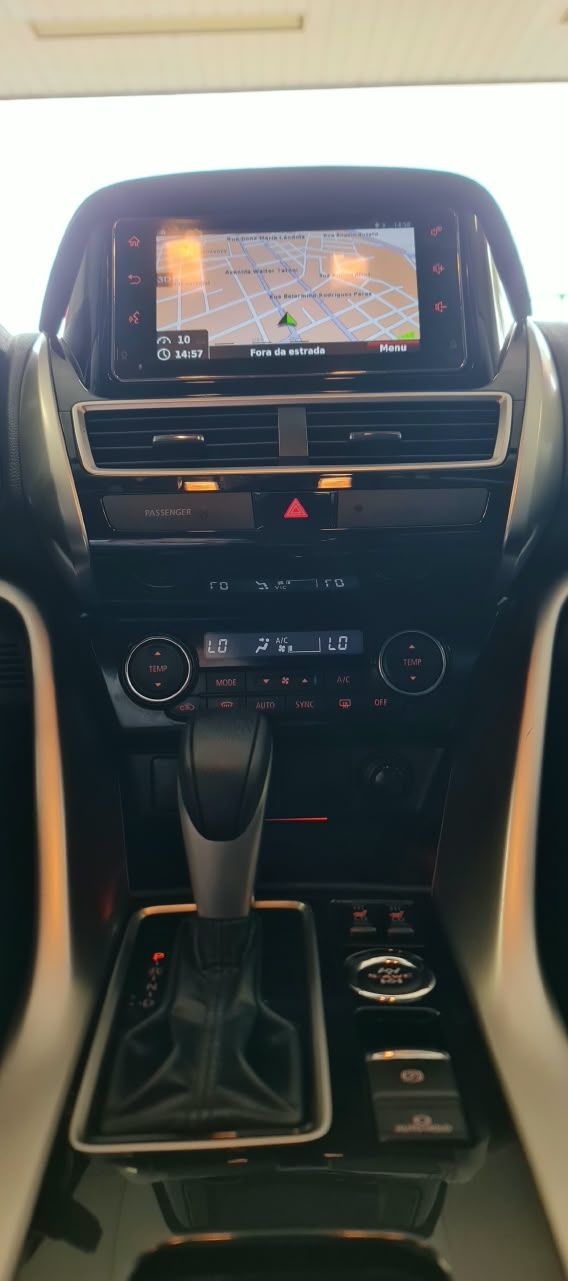 Eclipse Cross HPE-S 1.5 16V AWC TB 165cv Aut. — foto 17