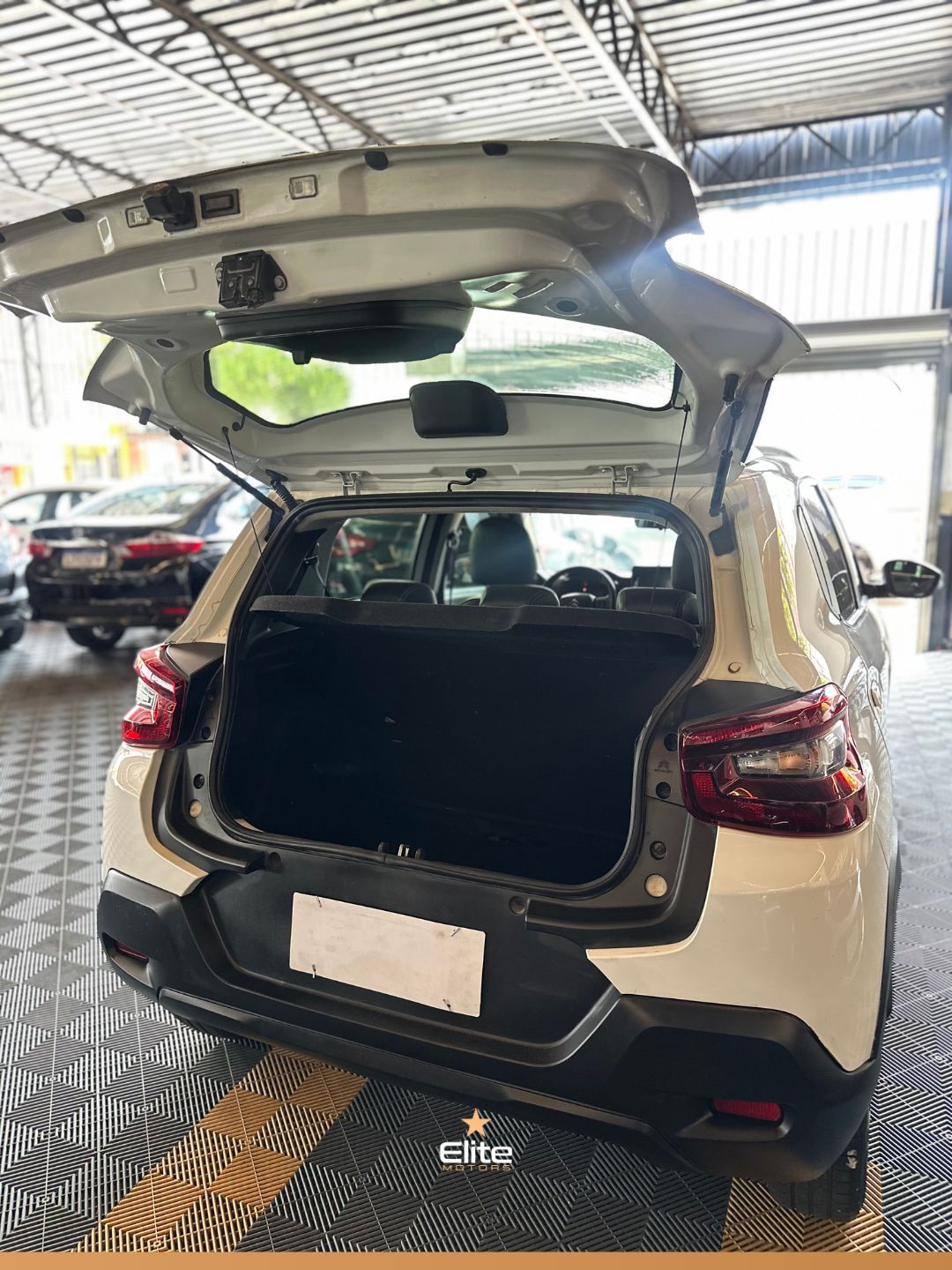 C3 Feel Pack 1.6 Flex 16V 5p Aut. — foto 8