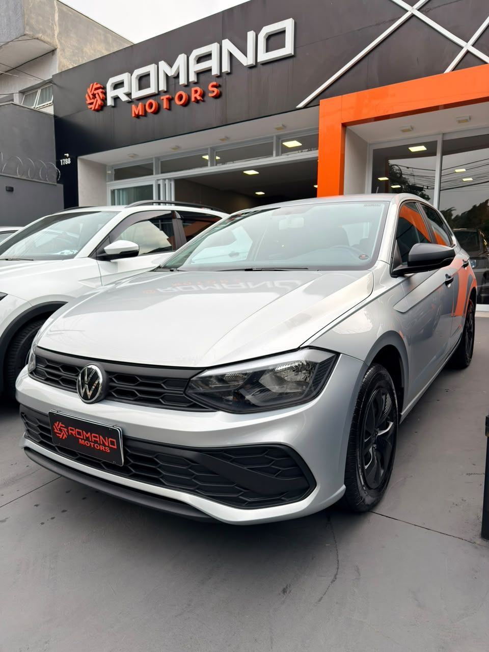 Polo Track 1.0 Flex 12V 5p