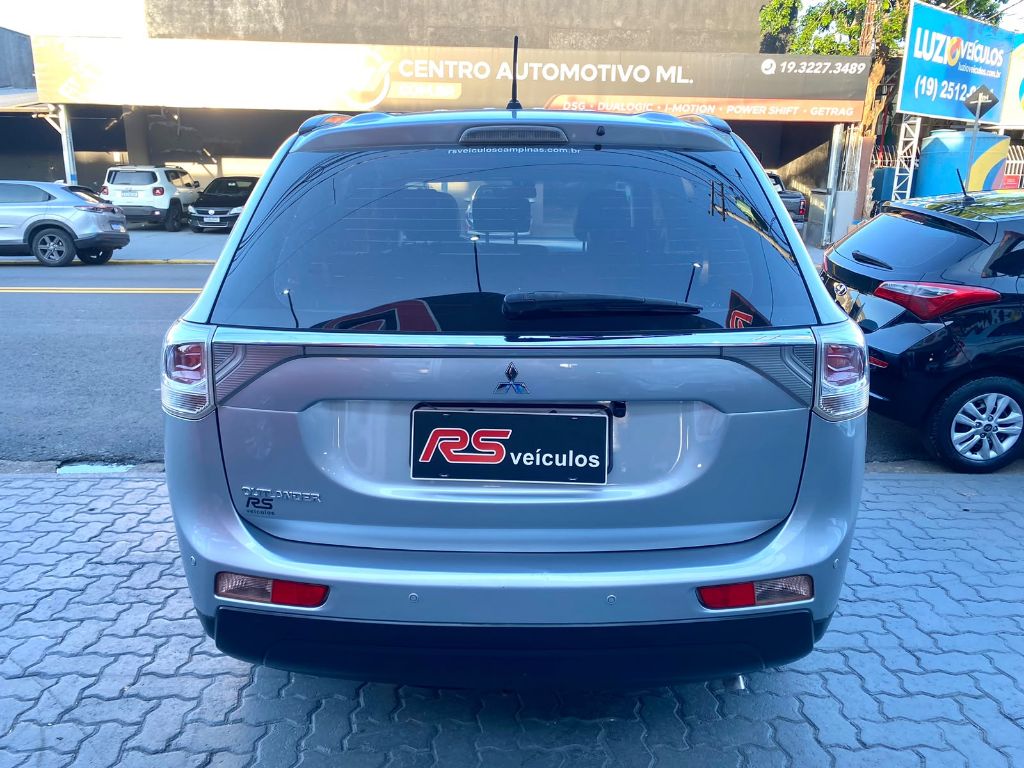 OUTLANDER 2.0 16V 160cv Aut. — foto 5