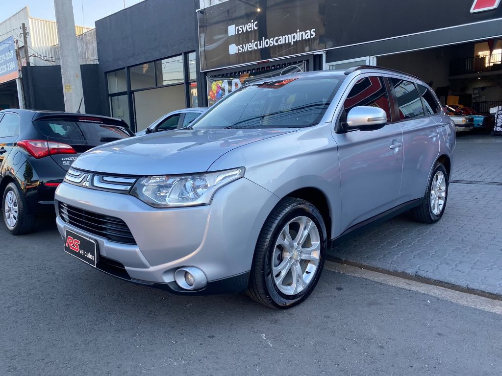 OUTLANDER 2.0 16V 160cv Aut. — foto 3