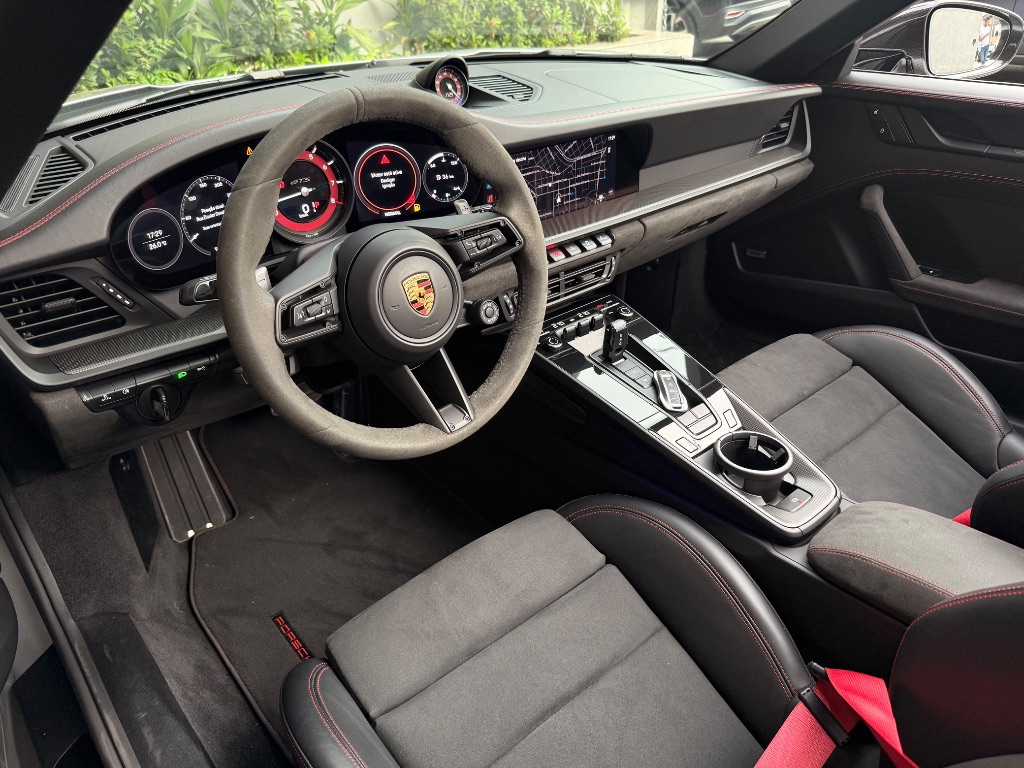 911 Carrera 4 GTS Cabri. 3.0 24V (992) — foto 15