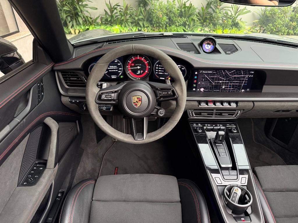 911 Carrera 4 GTS Cabri. 3.0 24V (992) — foto 13