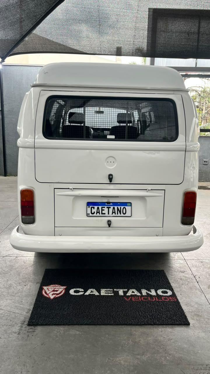 Kombi Furgão 1.4 Mi Total Flex 8V — foto 5