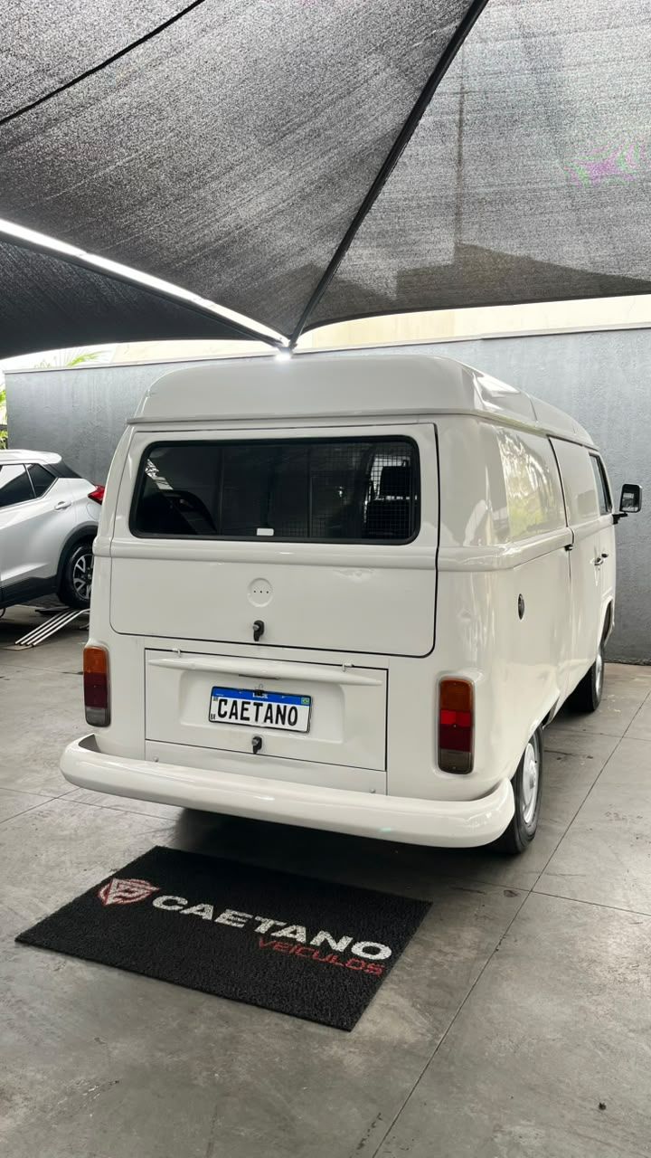 Kombi Furgão 1.4 Mi Total Flex 8V — foto 4