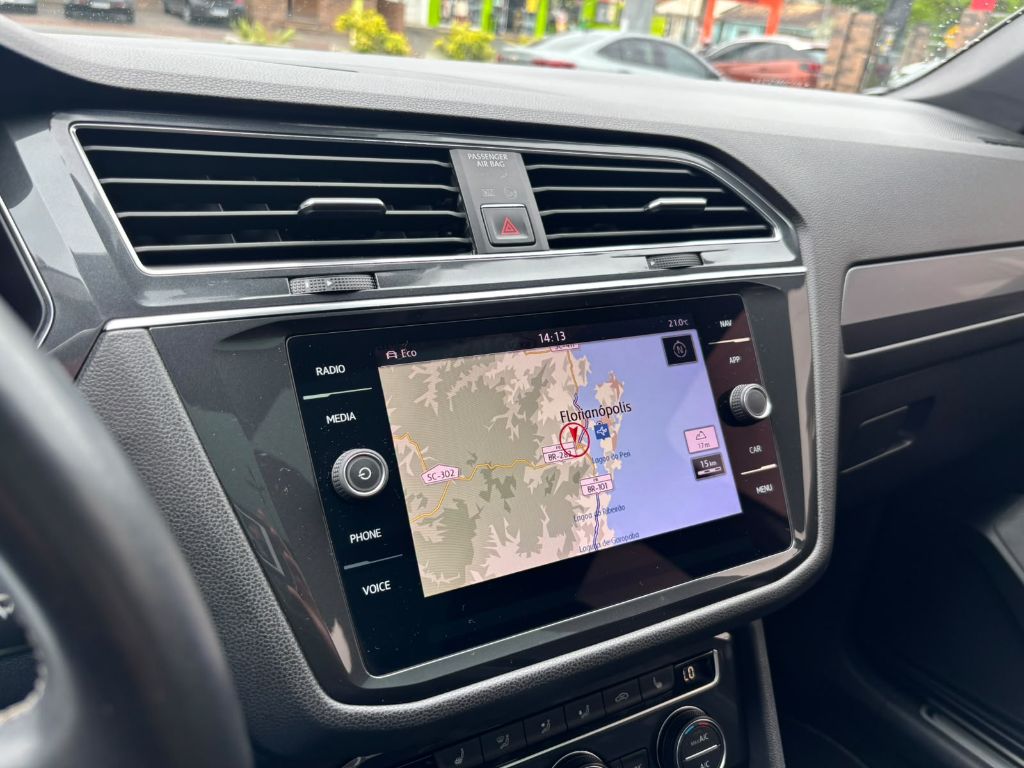 TIGUAN Allspac R-Line 350 TSI 2.0 4x4 — foto 15