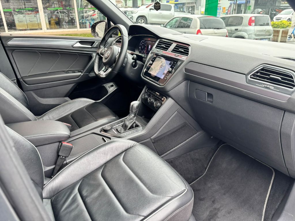 TIGUAN Allspac R-Line 350 TSI 2.0 4x4 — foto 7