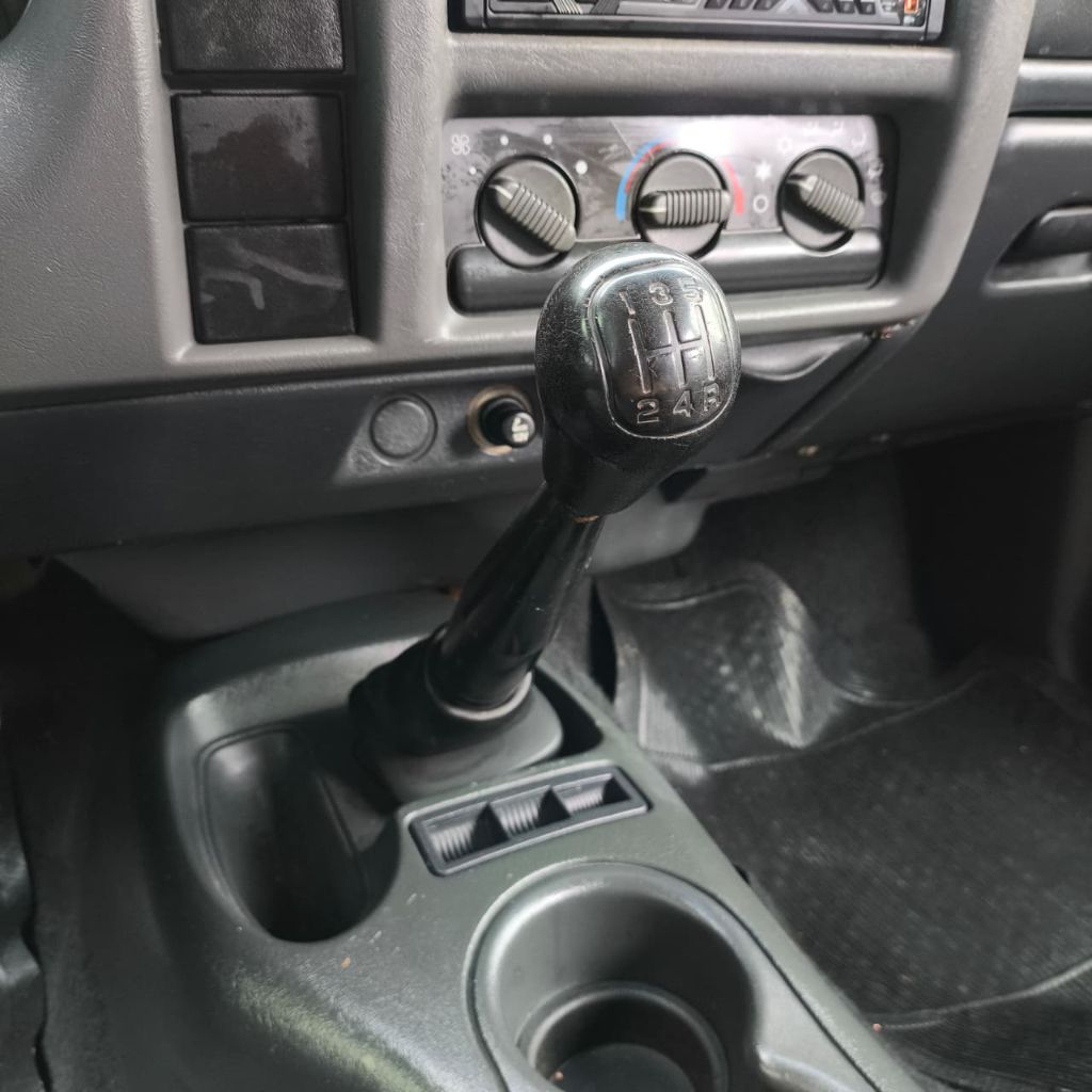 S10 P-Up Executive 2.4 MPFI F.Power CD — foto 25
