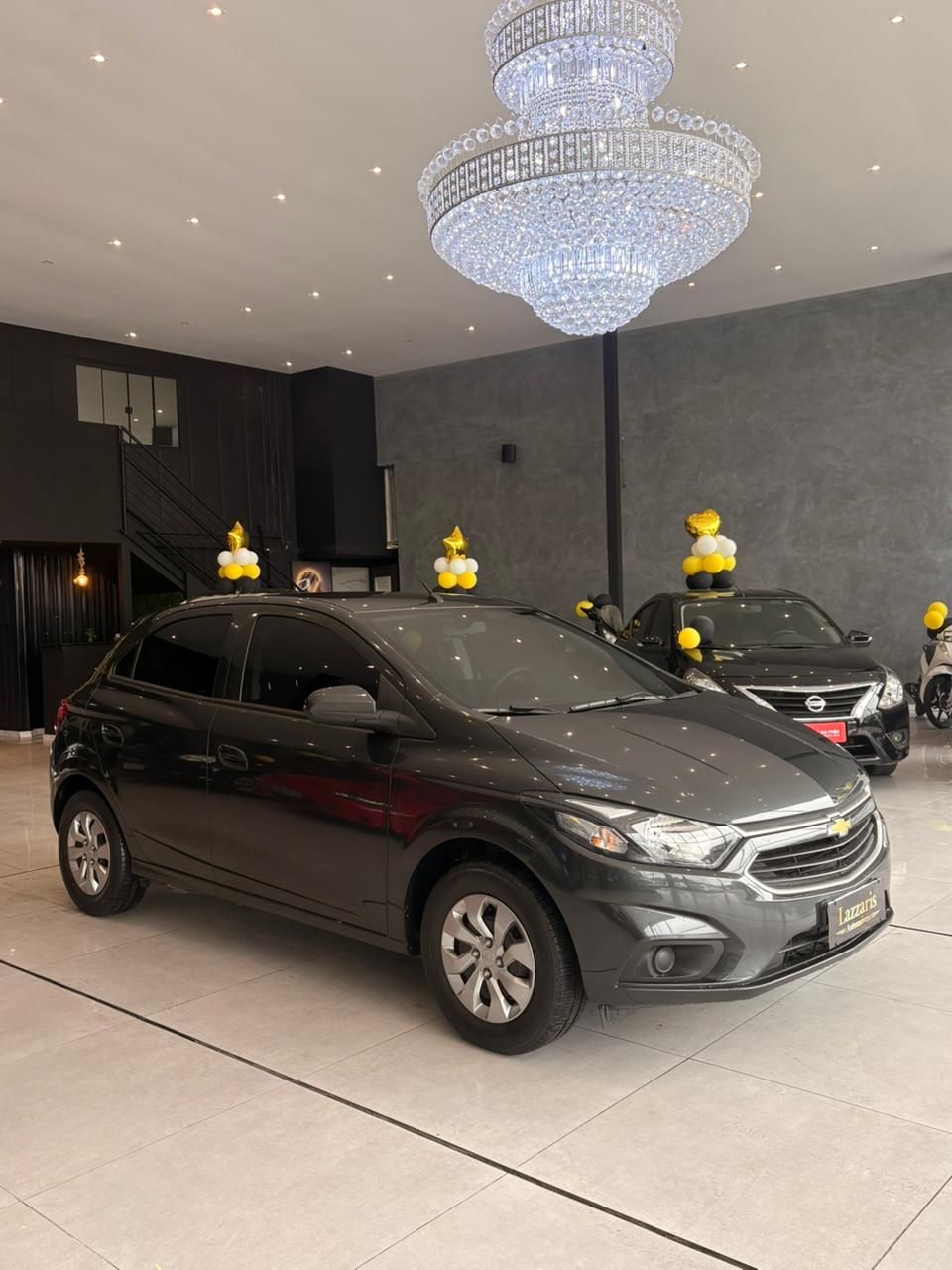 ONIX HATCH LT - FINANCIA 100% — foto 3