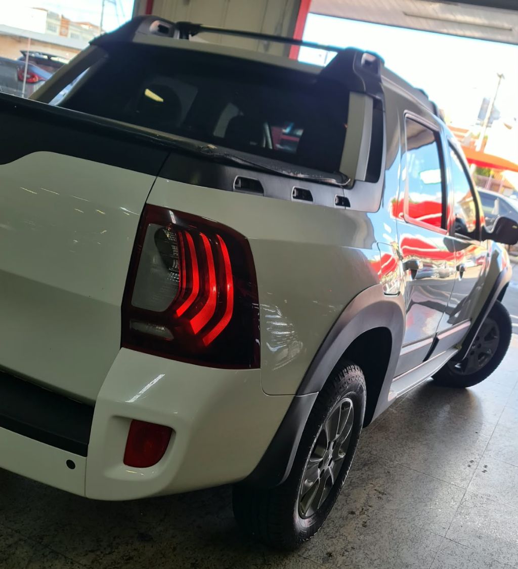 DUSTER OROCH Dyna. 1.6 Flex 16V Mec. — foto 20